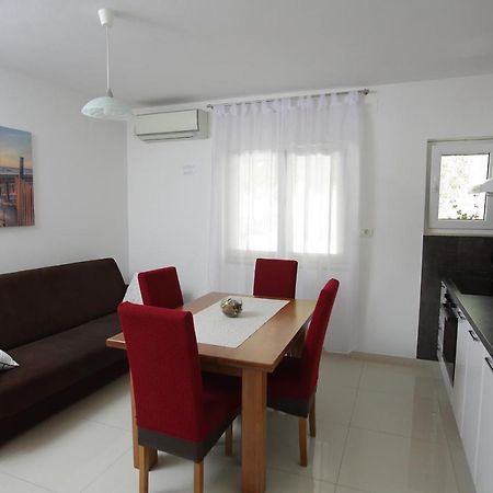 Apartman Luka สปลิท ภายนอก รูปภาพ