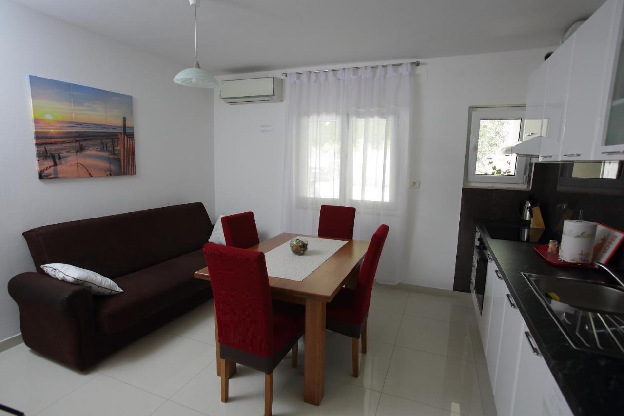 Apartman Luka สปลิท ภายนอก รูปภาพ