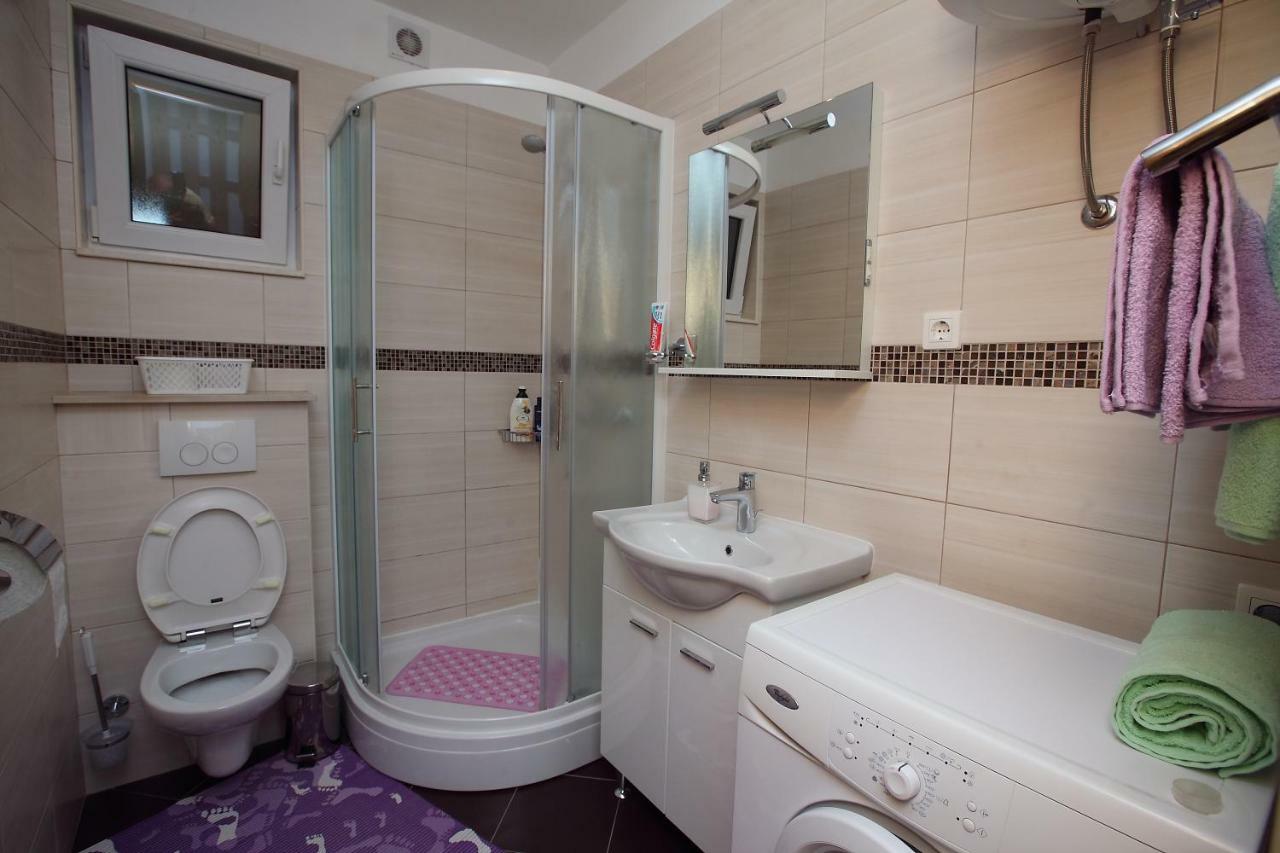 Apartman Luka สปลิท ภายนอก รูปภาพ