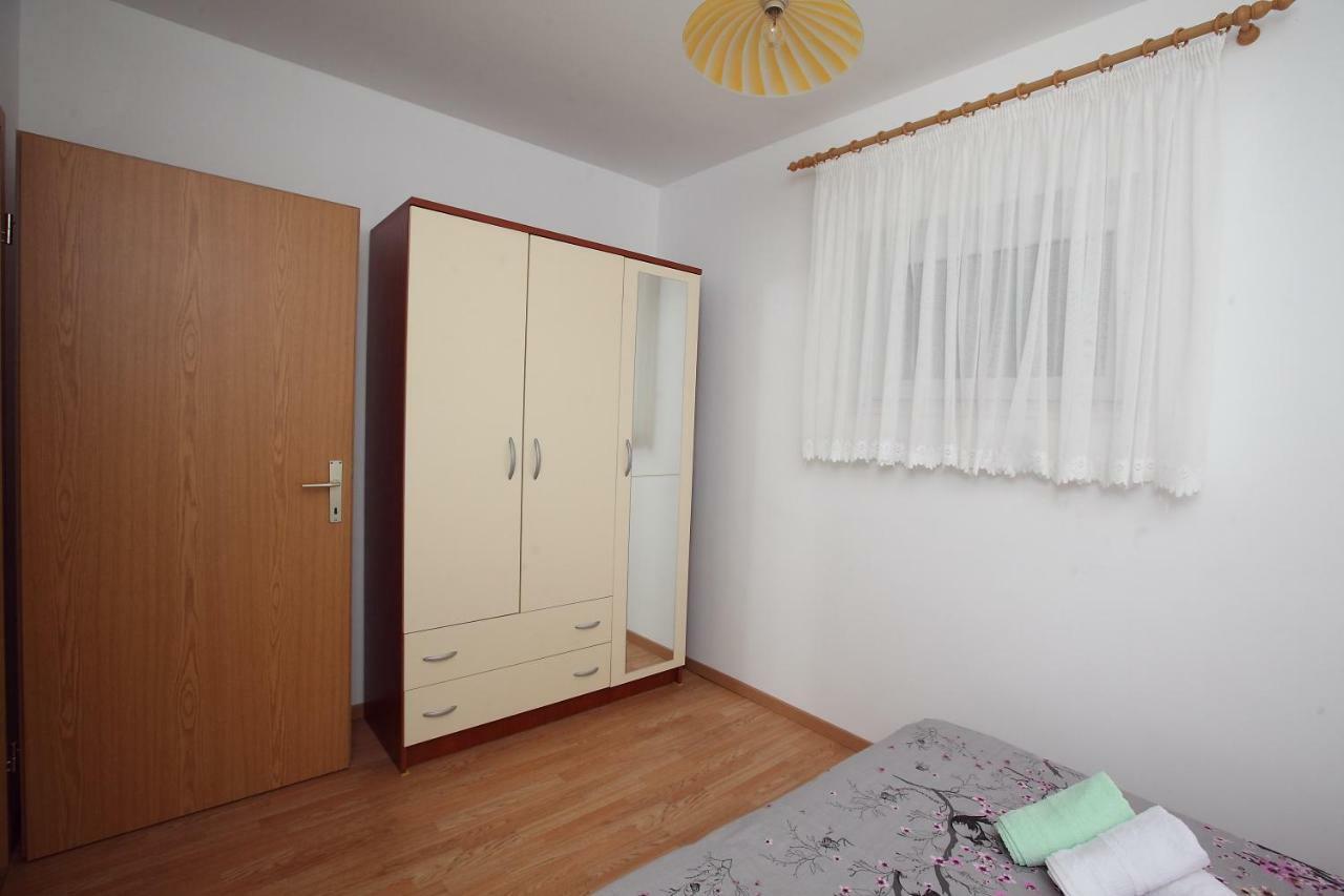 Apartman Luka สปลิท ภายนอก รูปภาพ